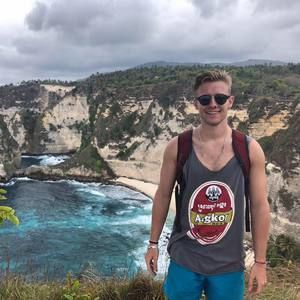 Meet your Posher, Mitchell